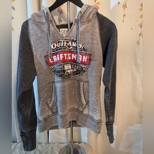 Craft Two-Tone Gray Graphic Crewneck Sweatshirt‎ with Red Accent